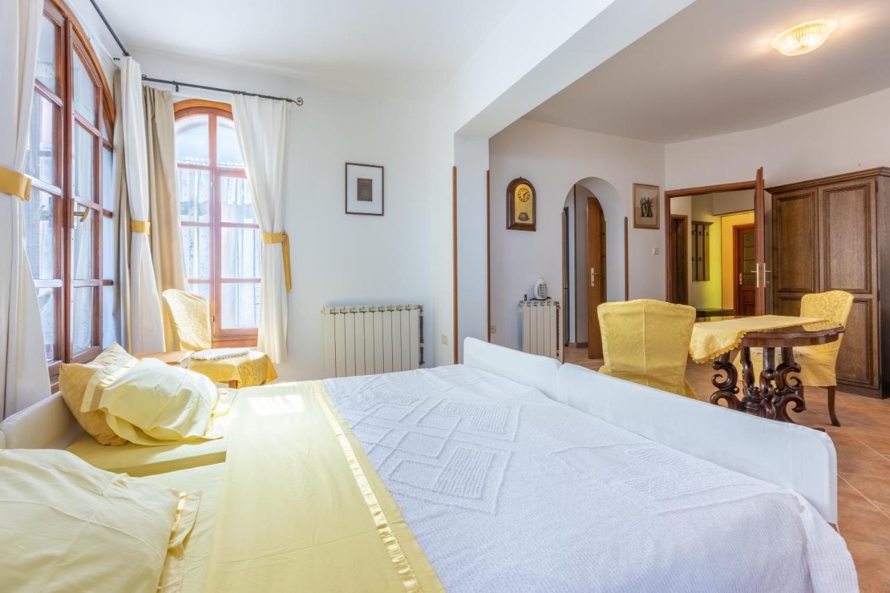 Apartments Villa Mavero Banjole Eksteriør bilde