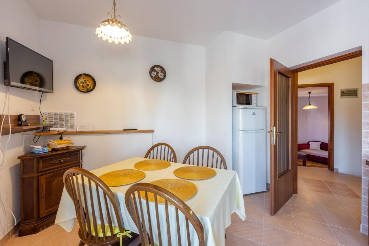 Apartments Villa Mavero Banjole Eksteriør bilde
